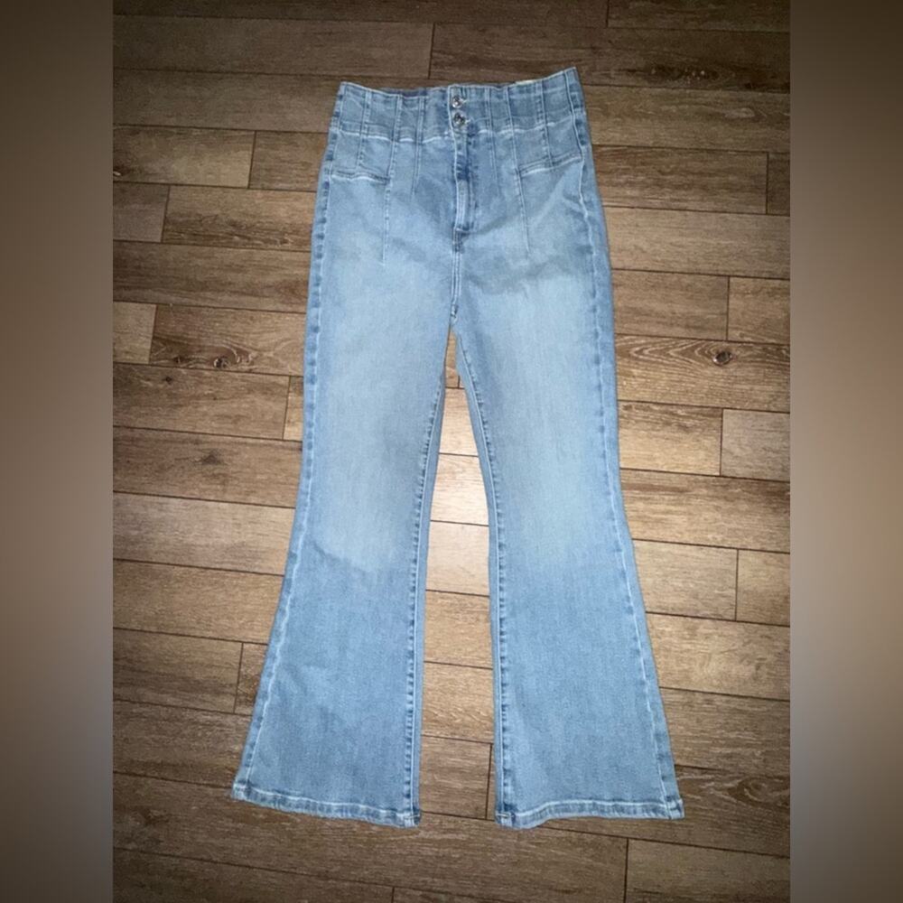 NEW WE THE FREE JAYDE CROP FLARE HIGH RISE STRETCH DENIM BLUE JEANS 31x27